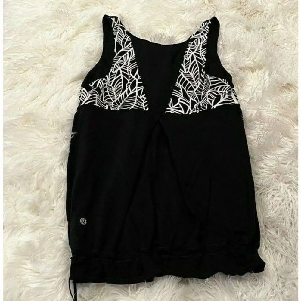 Lululemon Hustle and Bustle leaf tank top with drawstring at waist size 6